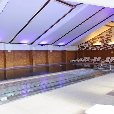 아파트호텔 Ruskovets Thermal & 4*