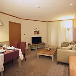 Lägenhetshotell Ruskovets Thermal & 4*