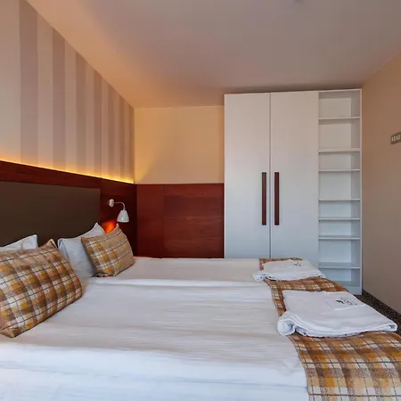 アパートホテル Ruskovets Thermal & 4*